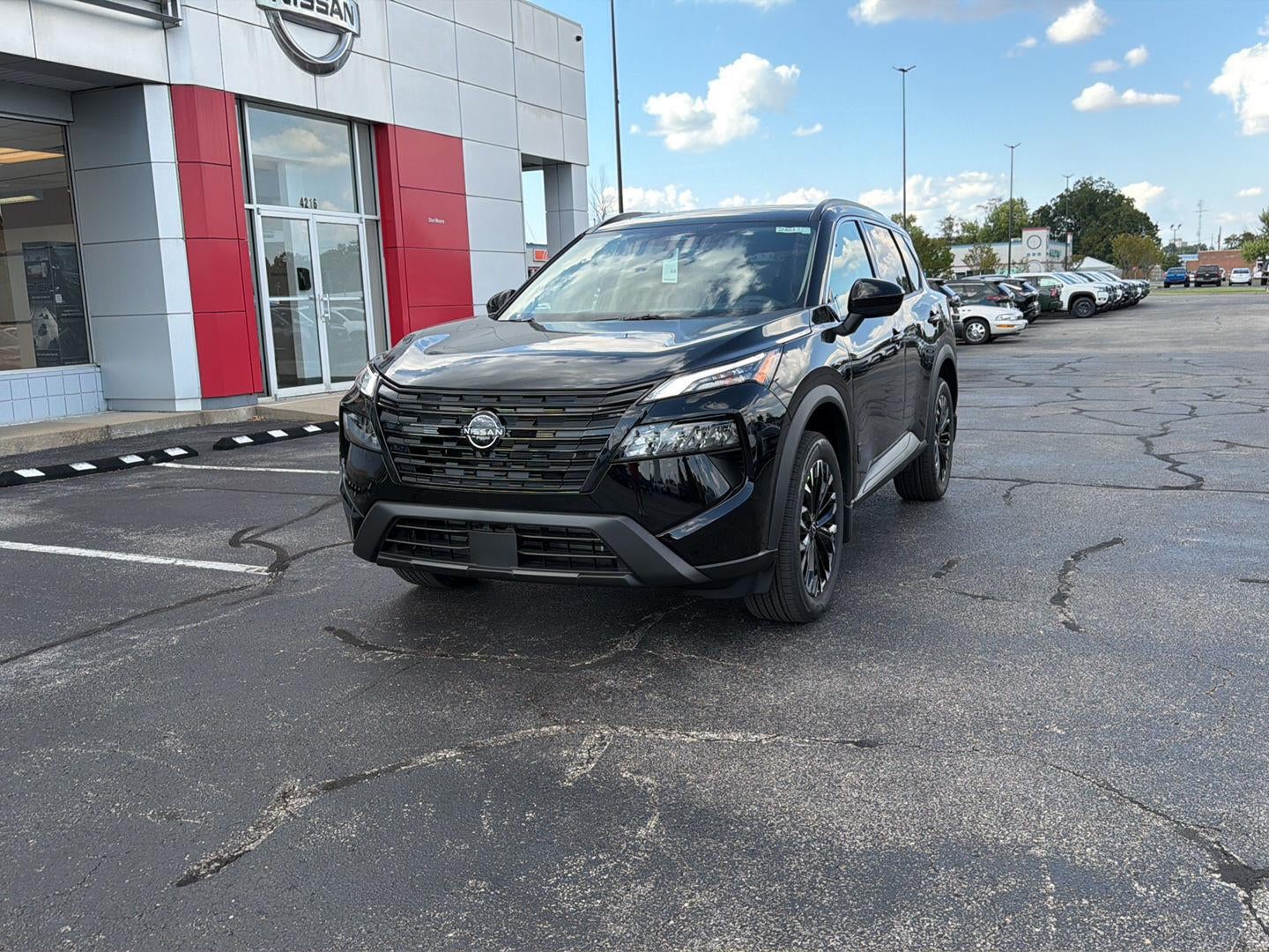 2026 Nissan Rogue Dark Armor