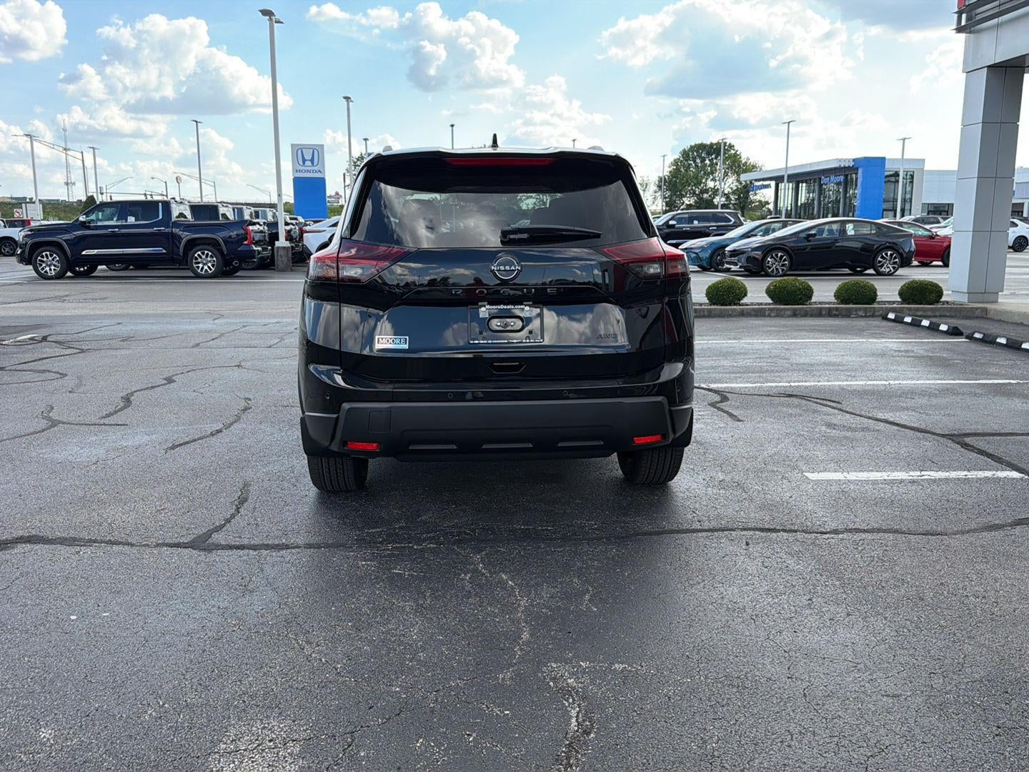 2026 Nissan Rogue Dark Armor