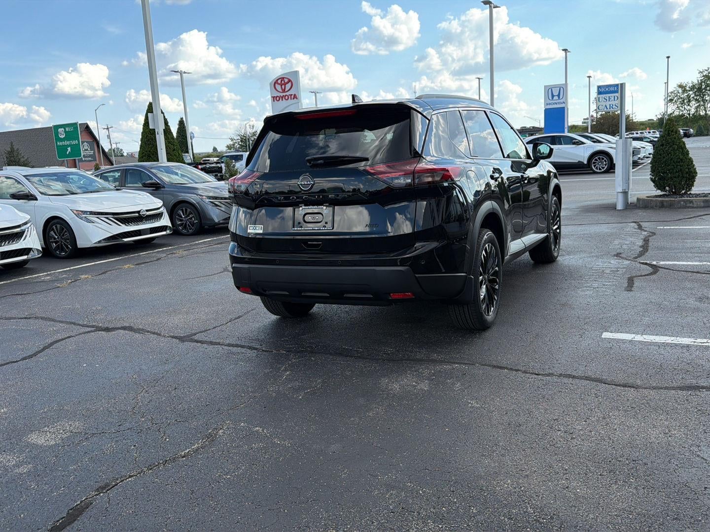 2026 Nissan Rogue Dark Armor