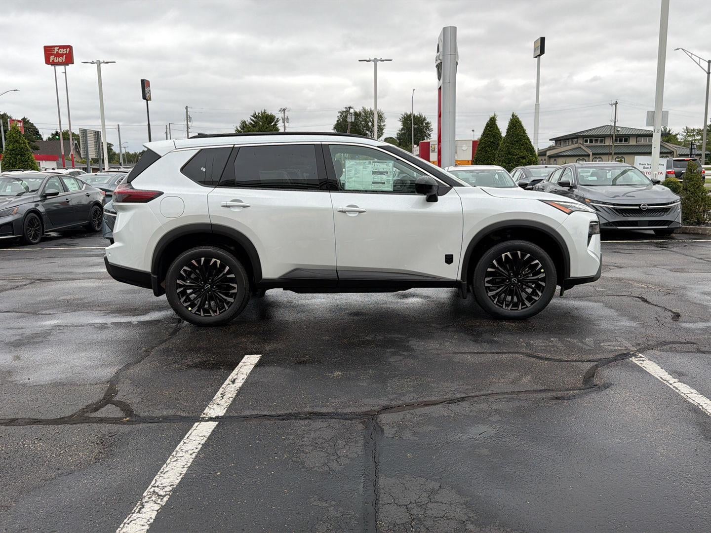 2026 Nissan Rogue Dark Armor