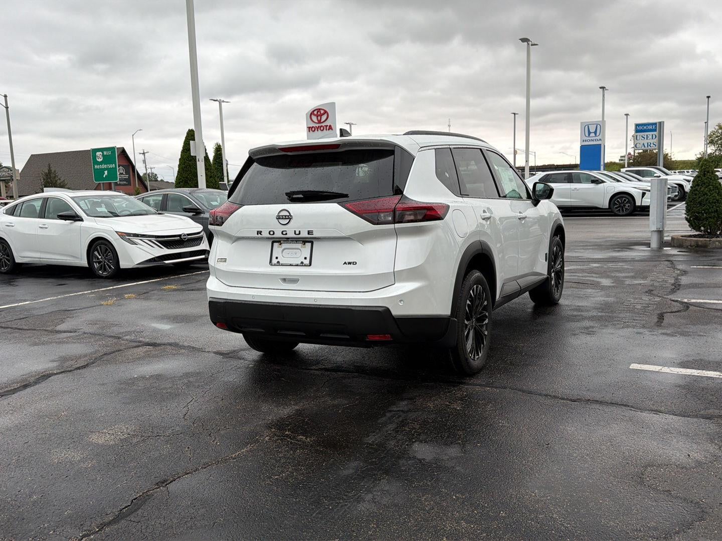 2026 Nissan Rogue Dark Armor