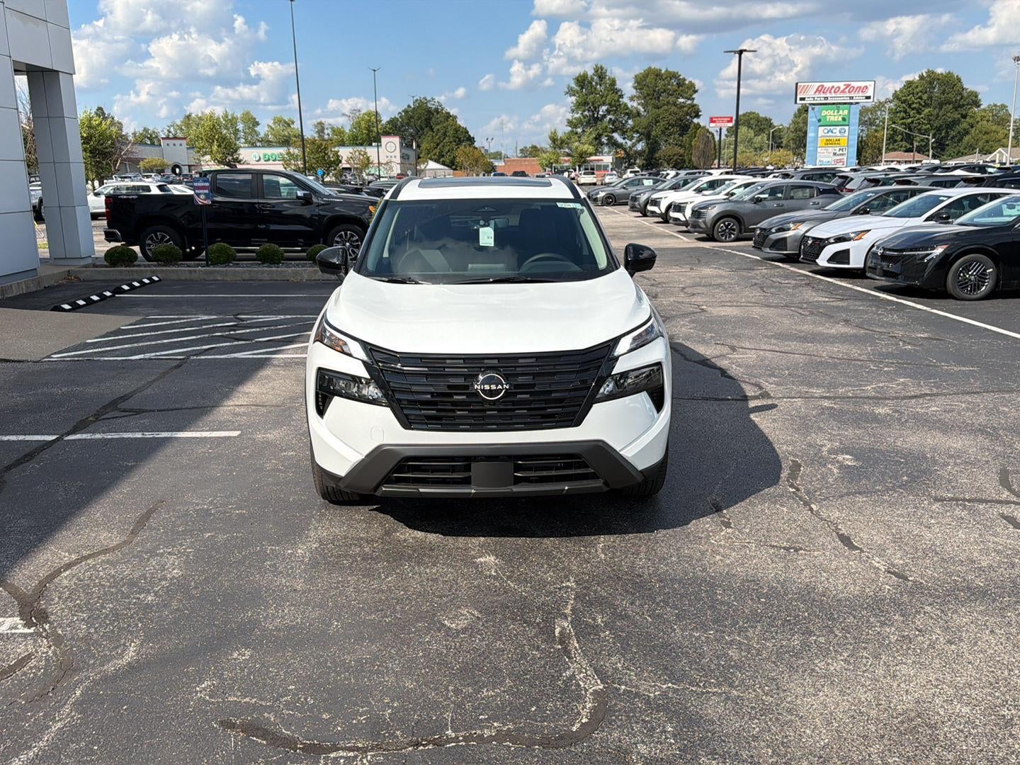2026 Nissan Rogue Dark Armor