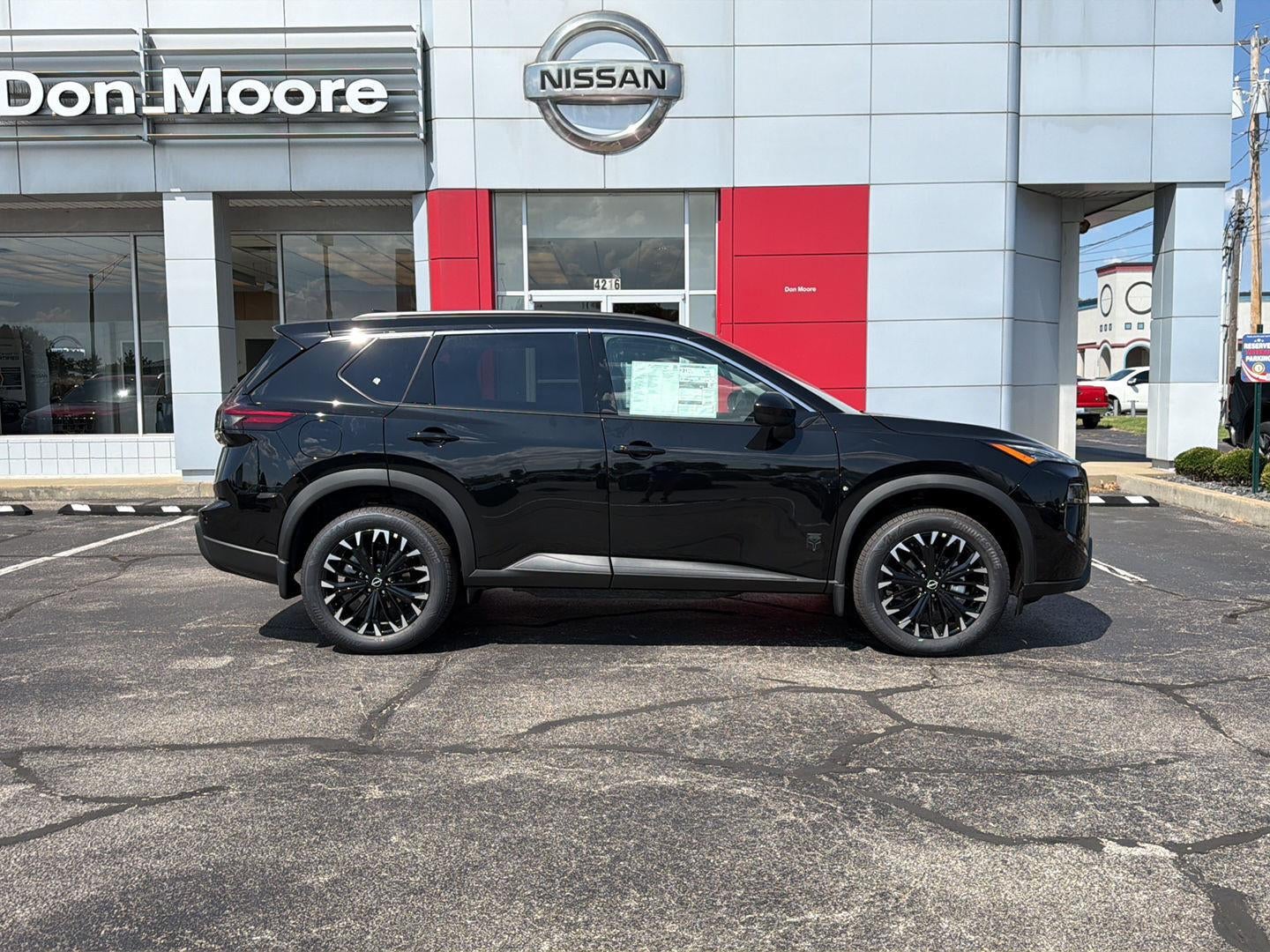 2026 Nissan Rogue Dark Armor