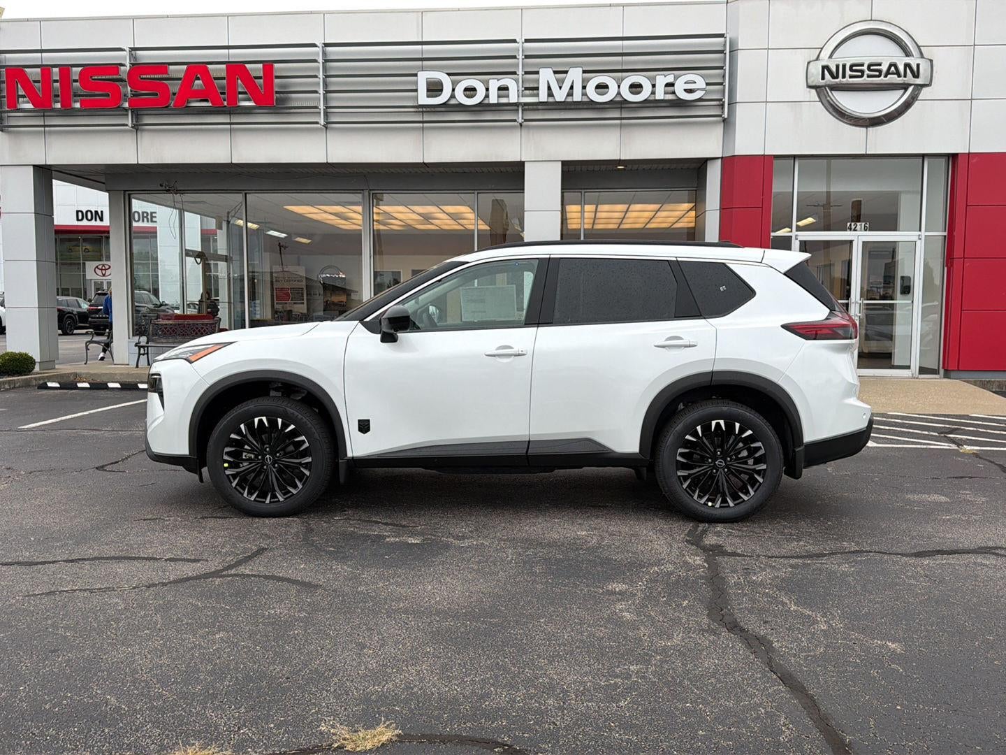 2026 Nissan Rogue Dark Armor