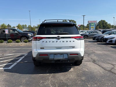 2026 Nissan Pathfinder Platinum