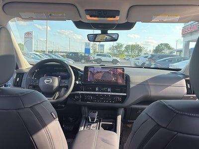 2026 Nissan Pathfinder Platinum