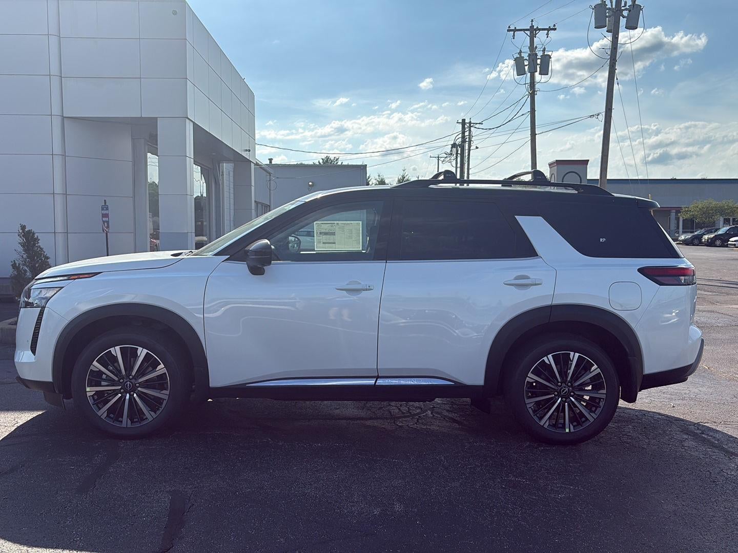2026 Nissan Pathfinder Platinum