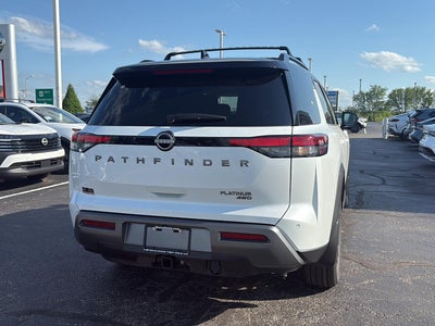 2026 Nissan Pathfinder Platinum