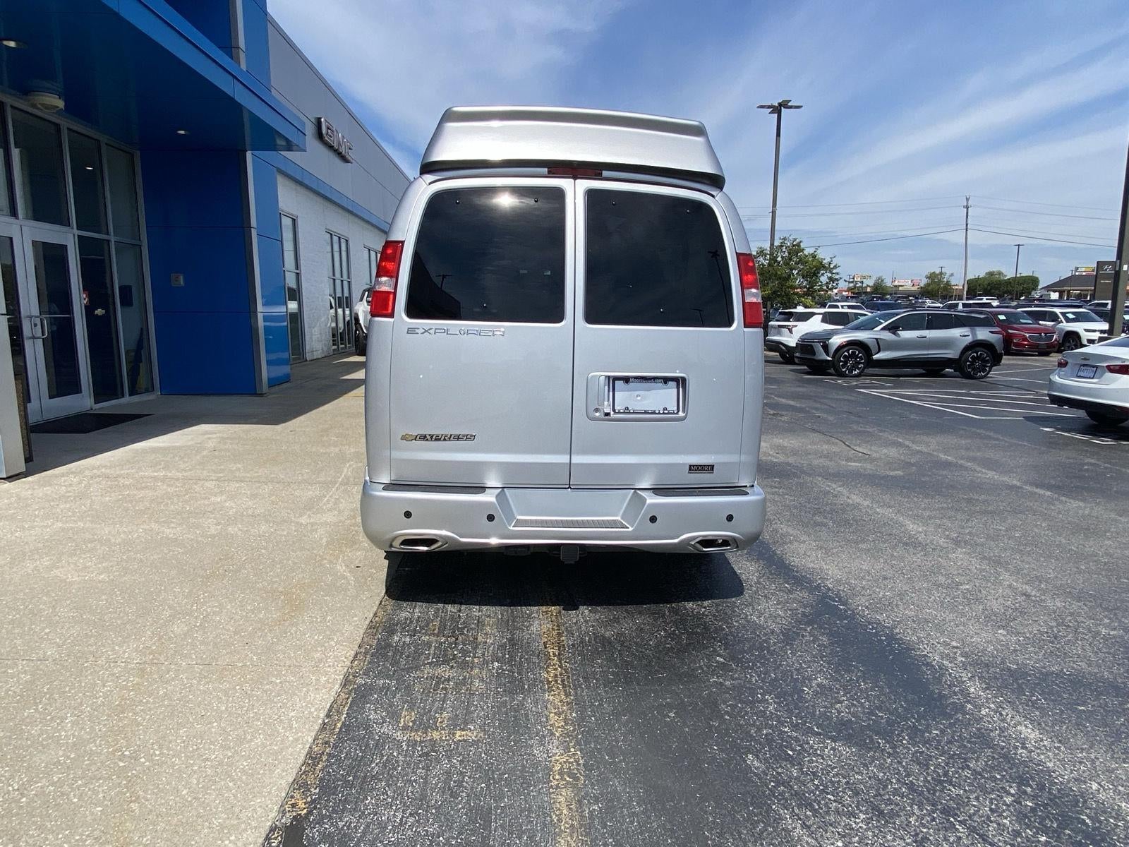 2026 Chevrolet Express Cargo Van 2500 RWD 155"
