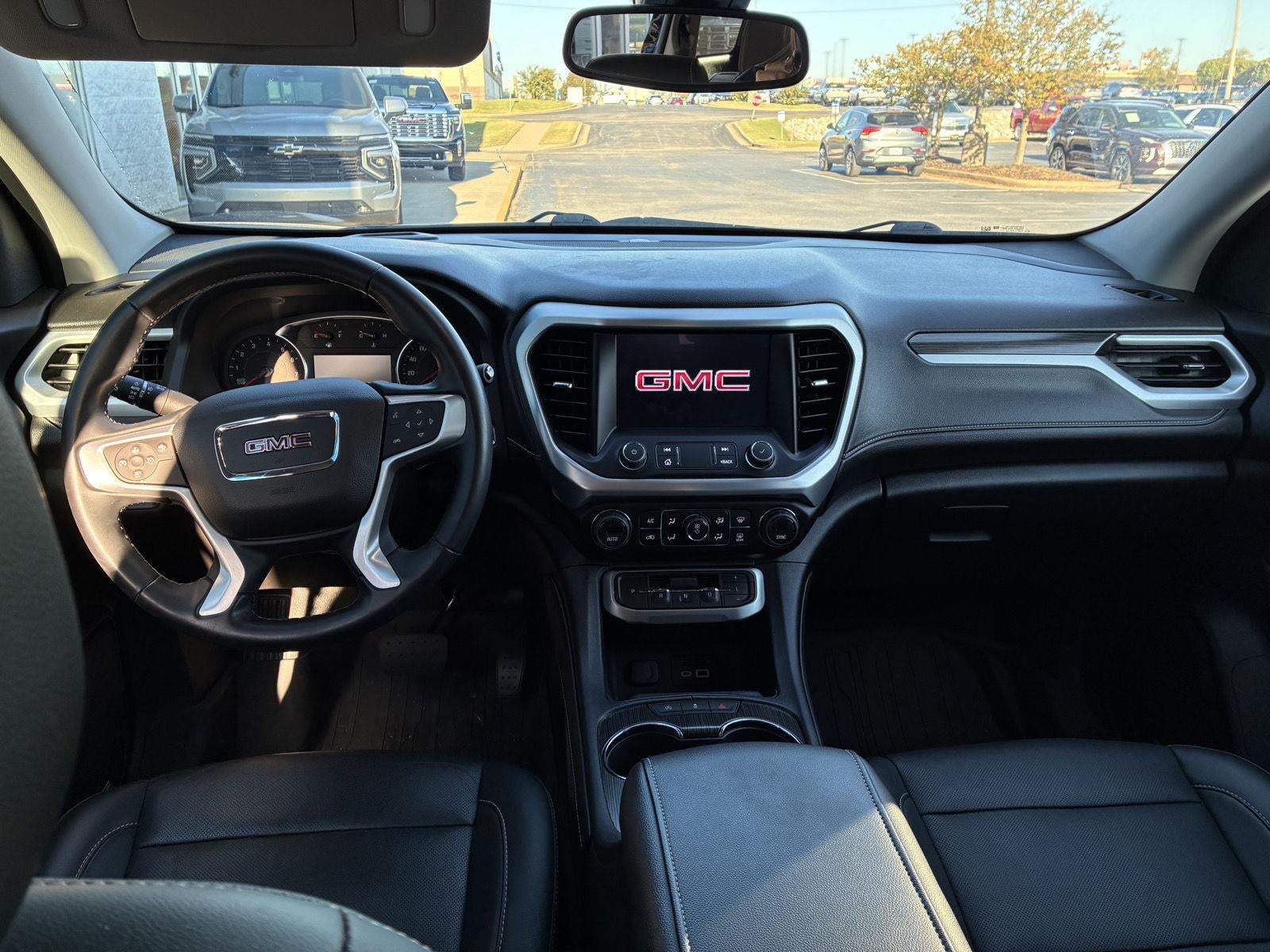 2023 GMC Acadia SLT