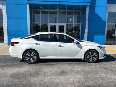 2020 Nissan Altima 2.5 SV
